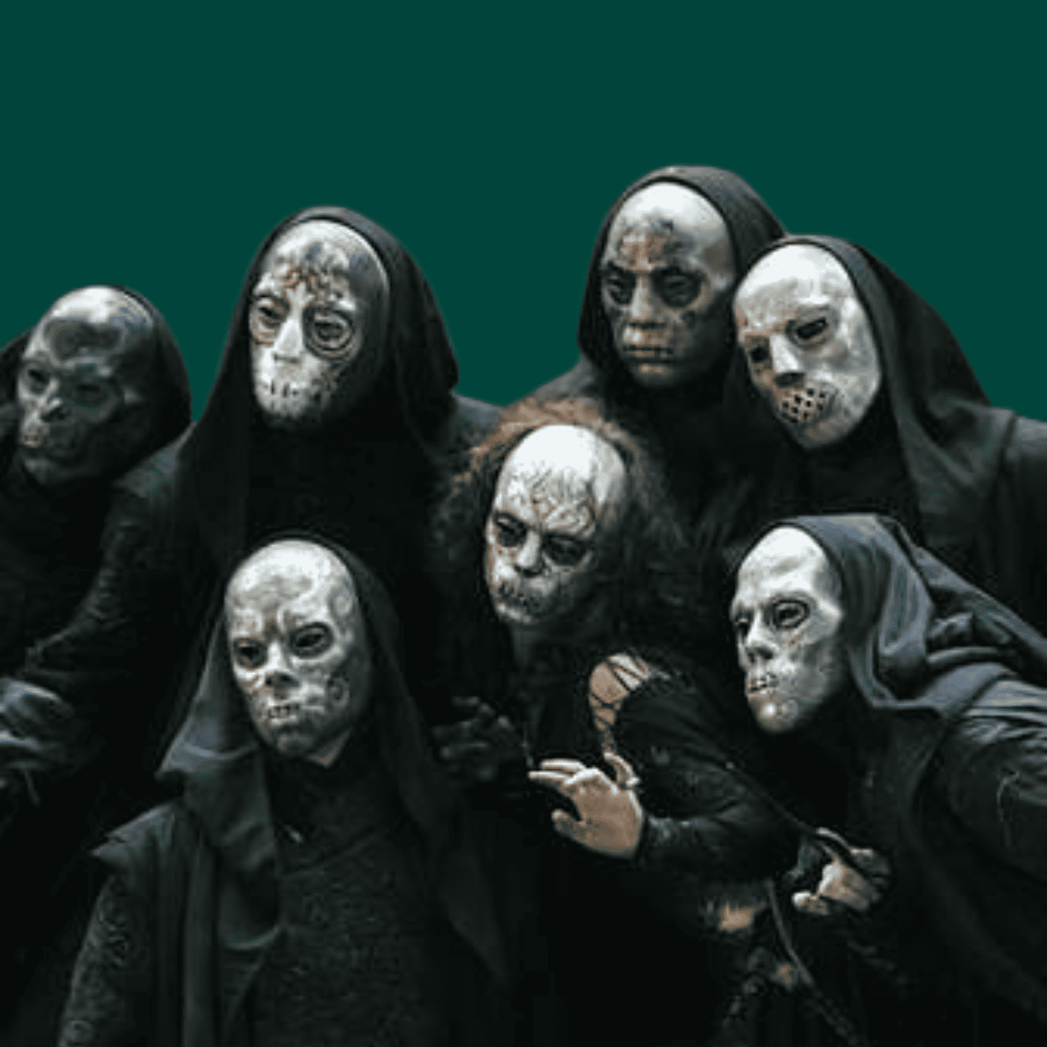 EIne Gruppe von Todessern, die sich Voldemort angeschlossen haben, beim Fotoshooting